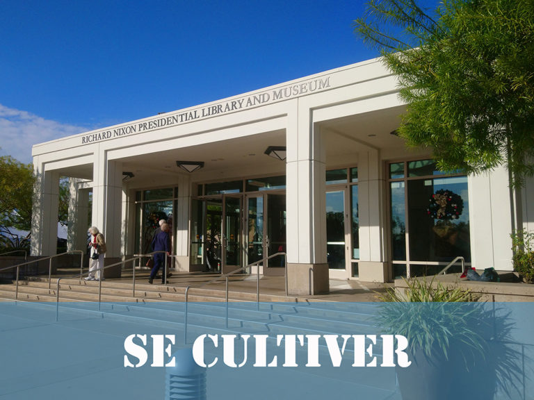 se cultiver à Los Angeles avec l'entrée de la Nixon Library